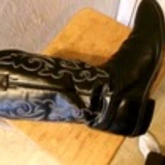 Justin 1409 Mens Boots Sz 10.5 EEE 3E Cowboy Western Black Leather Embroidered main image 9